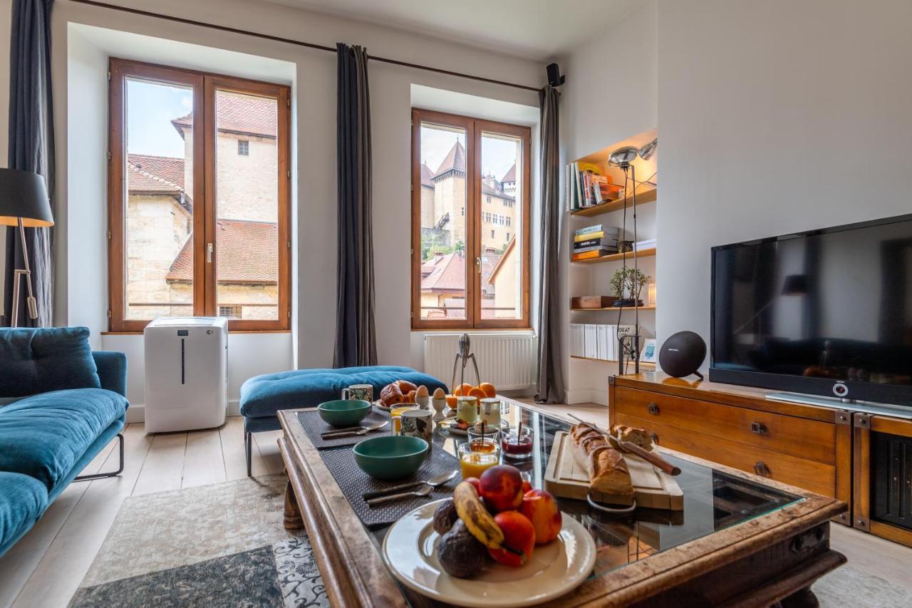 Les Suites D'Anniciaca - Hyper Centre Avec Vue Sur Le Chateau Annecy Exterior photo