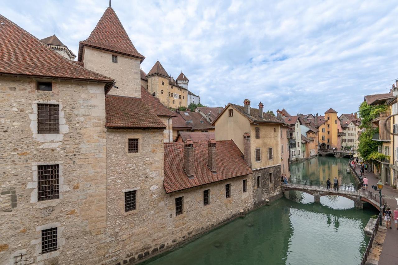 Les Suites D'Anniciaca - Hyper Centre Avec Vue Sur Le Chateau Annecy Exterior photo
