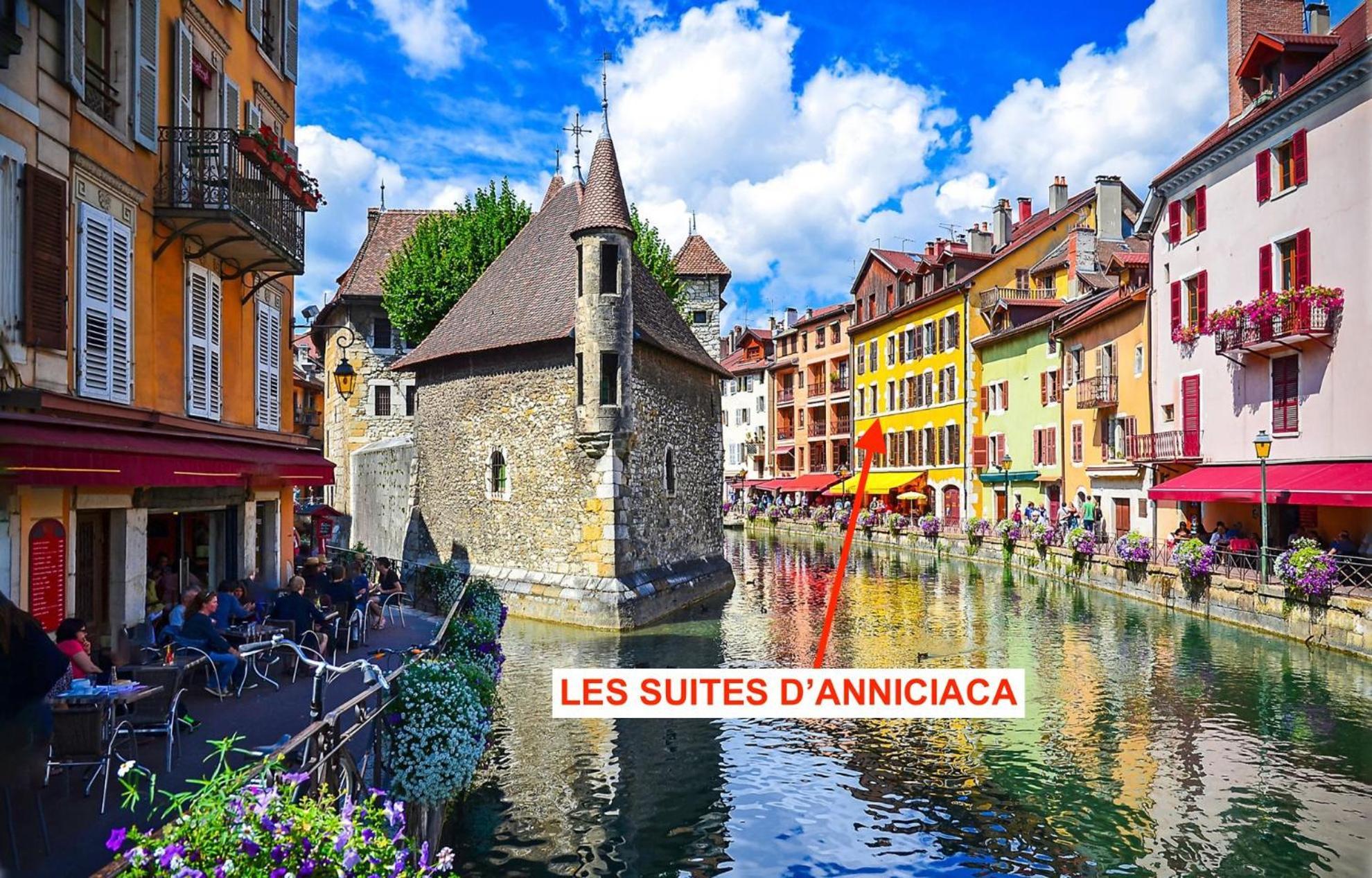 Les Suites D'Anniciaca - Hyper Centre Avec Vue Sur Le Chateau Annecy Exterior photo